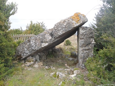 Foncouverte dolmen 1