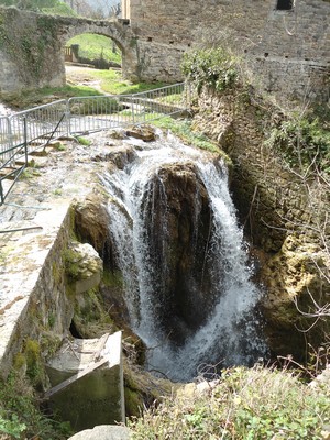 Saint Rome de Tarn 12490 Moulin de l`Enne cascade 1