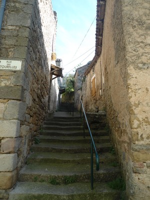 Saint Rome de Tarn 12490 rue des Tourelles escalier